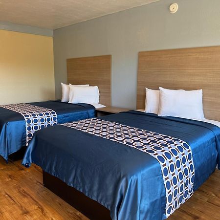 Discovery Inn Modesto Esterno foto